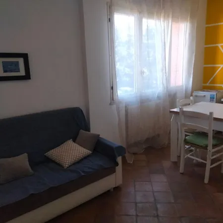 Casa Rosa Isola Carrozziere Fonte Ciane